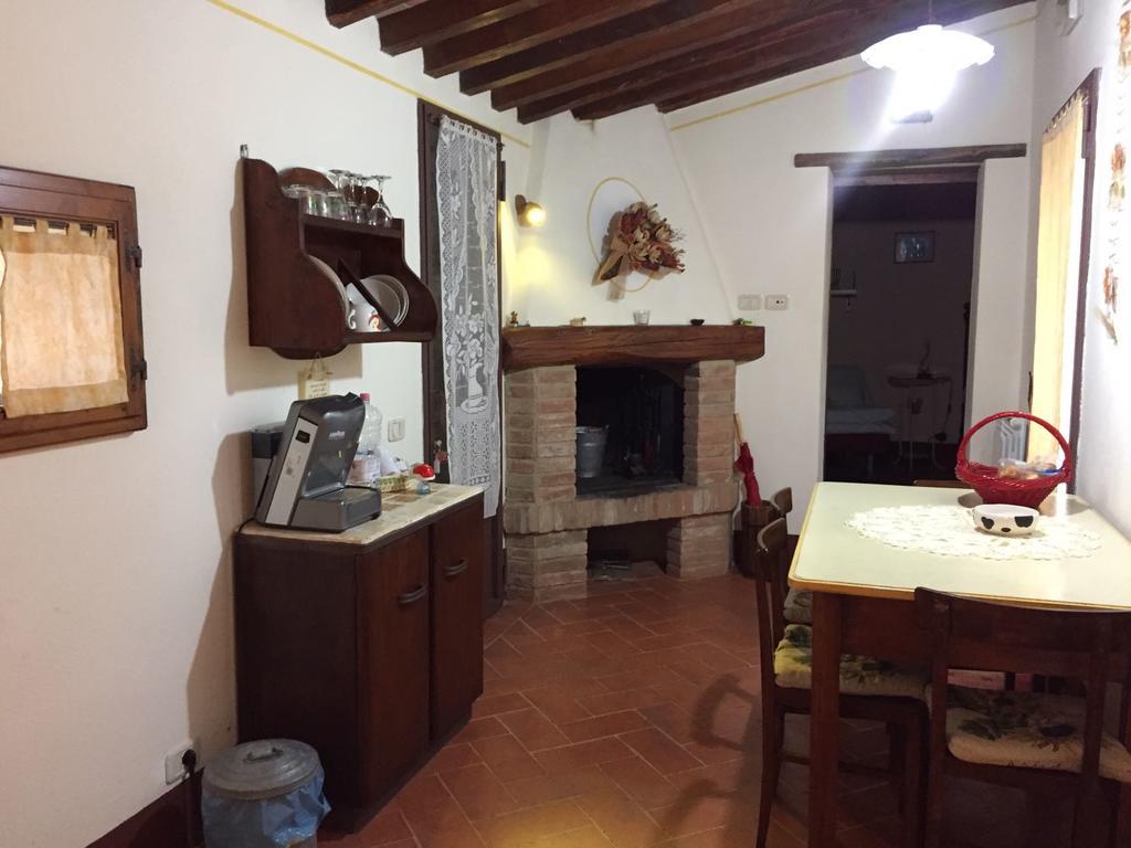 Agriturismo Torrenieri Da Alessandro Pienza Kültér fotó